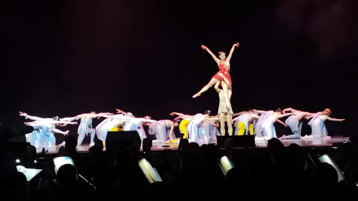 Charkivo nacionalinio akademinio operos ir baleto teatro baleto artistai ir orkestras Palangos Koncertų salėje surengė jaudinantį ir širdį veriantį pasirodymą (FOTO GALERIJA) – nuotrauka 4