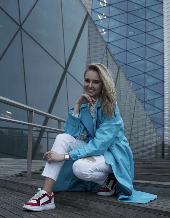 Palangiškė atlikėja Justė Dumčiūtė: „Visada buvau šalia scenos ir mados“