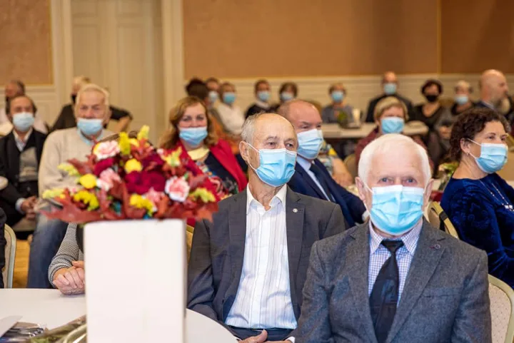 Palanga smagiai atšventė savo šokių kolektyvo „Bočiai“ 60 metų veiklos jubiliejų (FOTO GALERIJA) – nuotrauka 8