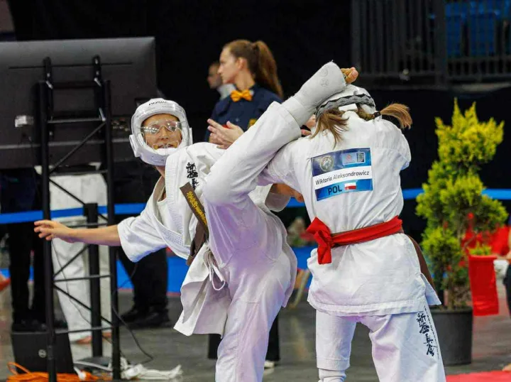 Karate mokyklos „Shodan“ auklėtinės Karolinos Radžiūnaitės pergalės Europos karate čempionate Vengrijoje – nuotrauka 1