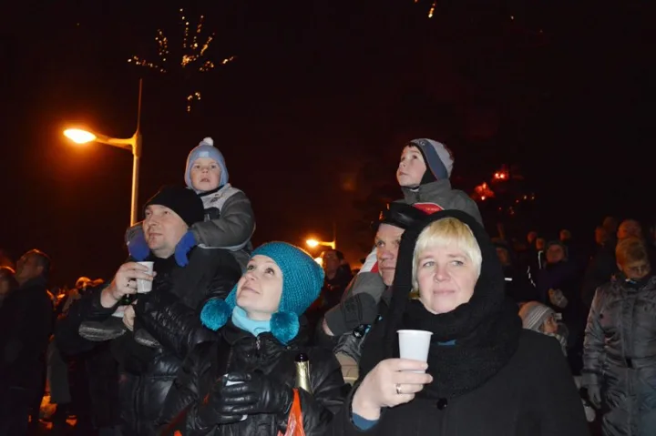 Naujųjų metų naktį Palangoje vilnijo žmonių jūra – nuotrauka 4