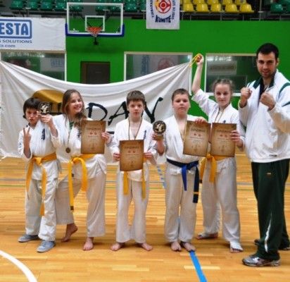 Karate kiokušin mokykla –vėl stipriausia Lietuvos vaikų čempionate