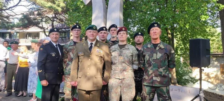 Palangoje atidengtos atminimo lentelės Lietuvos kariuomenės generolui Povilui Plechavičiui ir jo broliui – nuotrauka 1