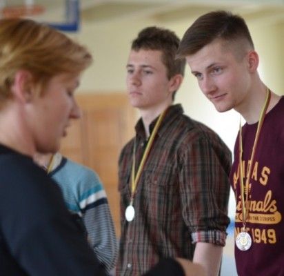 „Sportas netrukdo mokslui, mokslas netrukdo sportui“