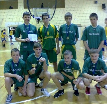 Kalėdinis vaikinų jaunučių tinklinio turnyras