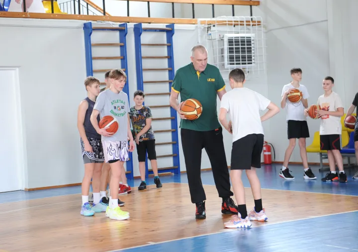 Projektas ,,Diena su legenda” pasiekė ir Šventosios pagrindinę mokyklą! – nuotrauka 2