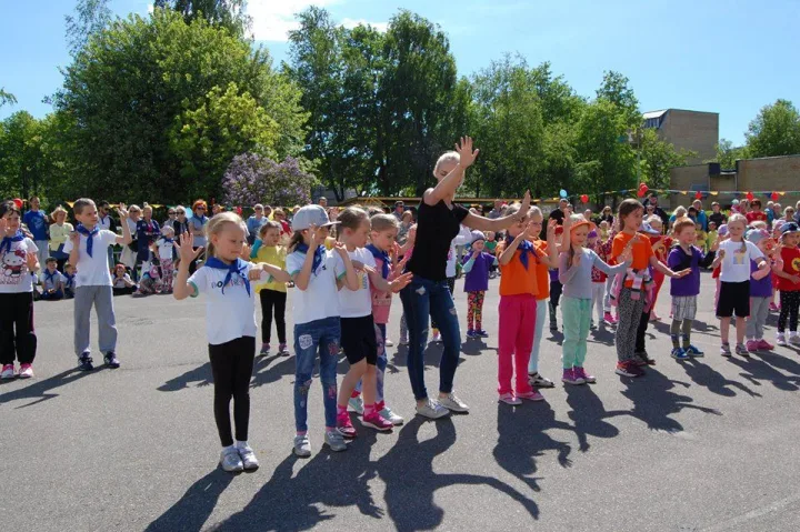 Sveikatingumo sporto šventė „Gintarėlyje“ – „Linksmoji karuselė“ – nuotrauka 2