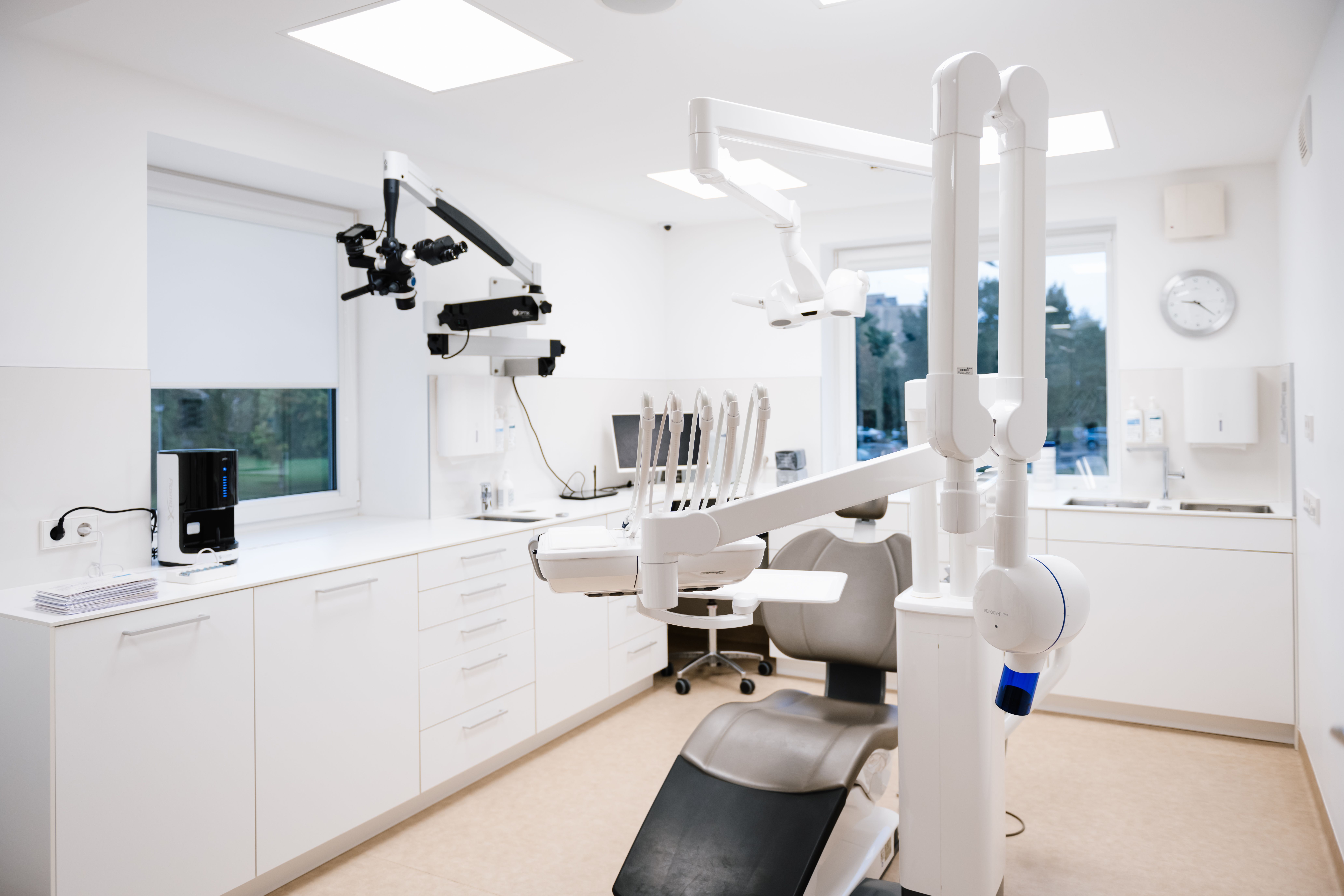 Patikimas ir ekonomiškas visų prarastų dantų atkūrimas – vos ant dvejų implantų – nuotrauka 1