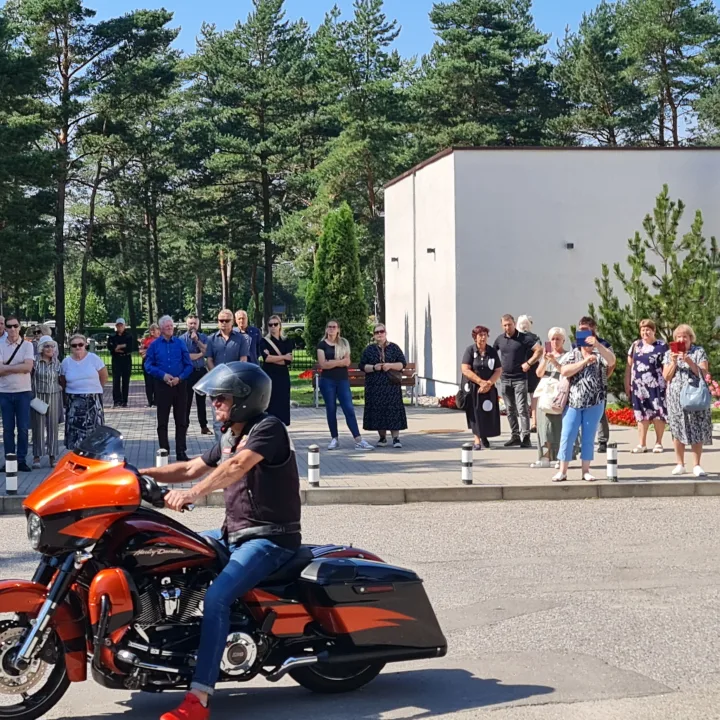 Į paskutinę kelionę išlydėtas Vaidas Šimaitis (FOTO GALERIJA) – nuotrauka 5