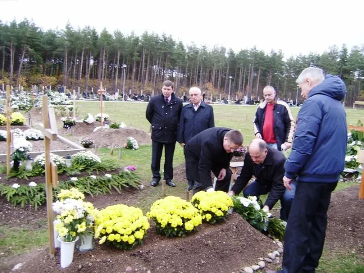 Aplankė mirusių  kolegų ir grafo Tiškevičiaus kapus – nuotrauka 1