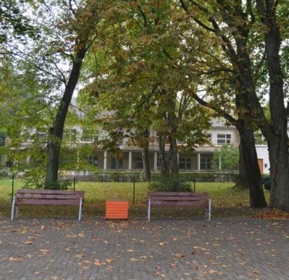 Senojo miesto vietoje esančiame klebonijos kieme aptikta archeologinių radinių