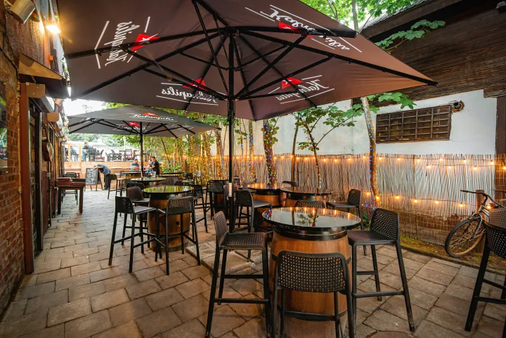100 metų istorija: šiandien energiją Palangos Elektrinė Pub kuria žmonės (FOTO GALERIJA) – nuotrauka 3