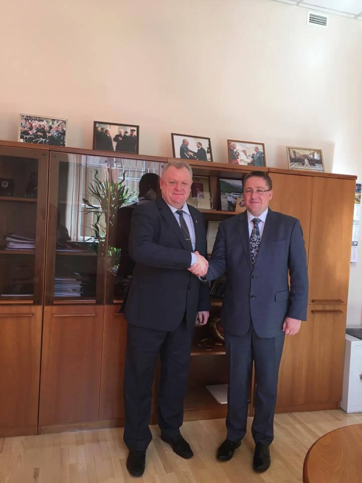 Š. Vaitkus ir VRM kancleris A. Stončaitis.