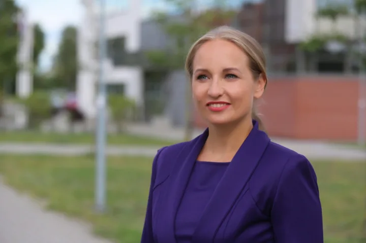 Šventosios seniūnė Veronika Skeberdytė: „Ateity Jonams ir Janinoms galėtų būti išduodami simboliniai Šventosios miestelio garbės piliečio vardai“