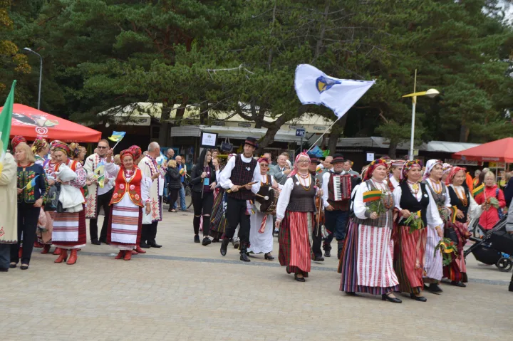 Palanga savaitgalį dūzgė: įvairūs renginiai kvietė prisiminti vasarą – nuotrauka 3