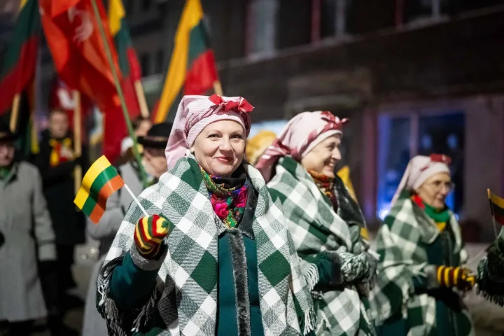 Praėjo jau 35 metai nuo tų kruvinų Sausio 13-osios įvykių – Palanga mena didvyrius – nuotrauka 1