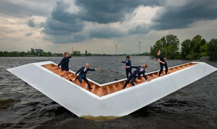 Festivalio „ConTempo 2025“ spektaklio „The Weight of Water“ akimirka. FOTO: ORGANIZATORIŲ NUOTR.