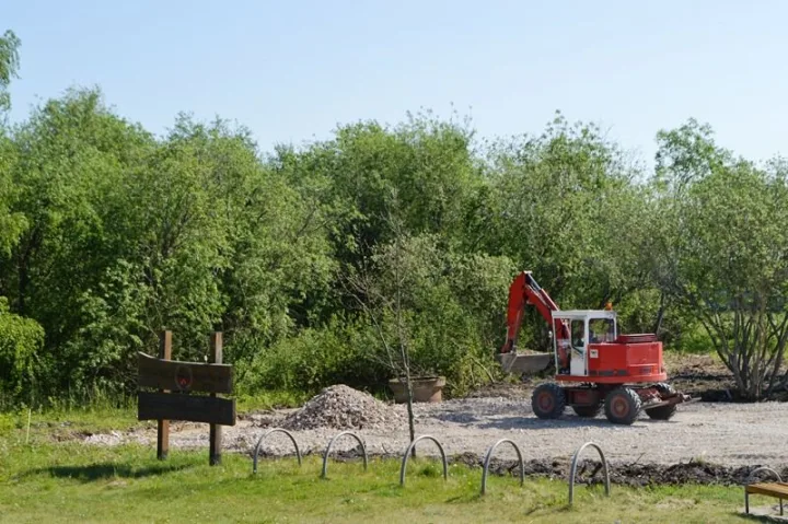 Komunalininkai sutvarkė Monciškių ir Šventosios paplūdimius, atnaujino Žemaičių alką – nuotrauka 2