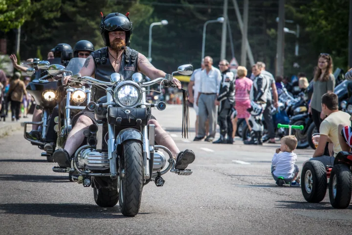 Šventojoje nugriaudėjo antrasis paplūdimo baikerių festivalis „BeachBikeFest 2017“ – nuotrauka 5