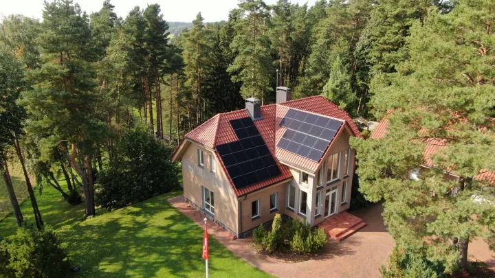 Geriausias laikas įsirengti saulės elektrinę – dabar – nuotrauka 1