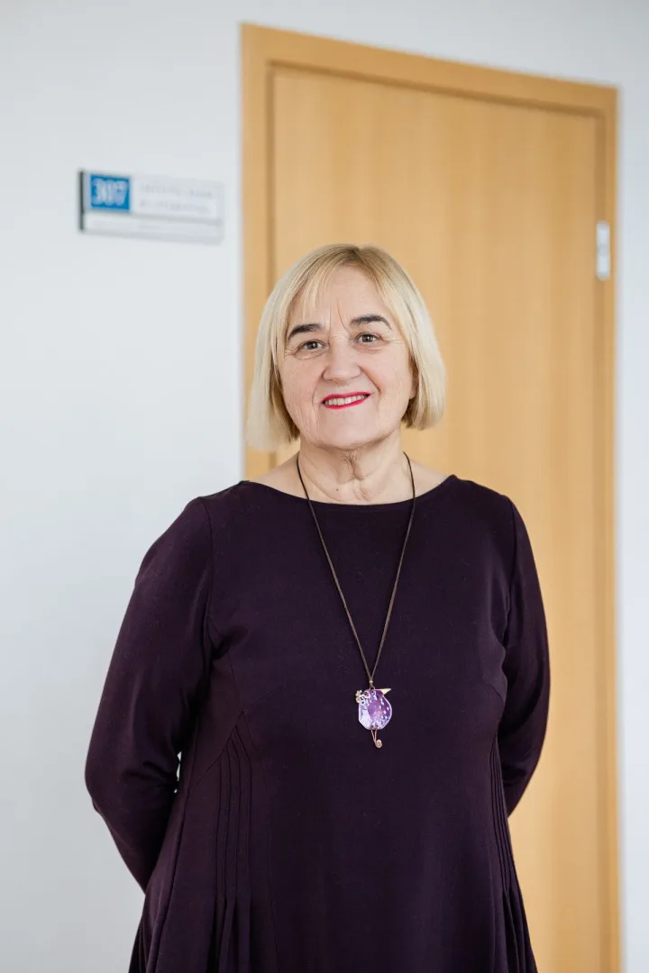 Palangos senosios gimnazijos lietuvių kalbos ir literatūros mokytoja ekspertė Jūratė Galinauskienė (Radvilės Kucevičiūtės nuotr.)