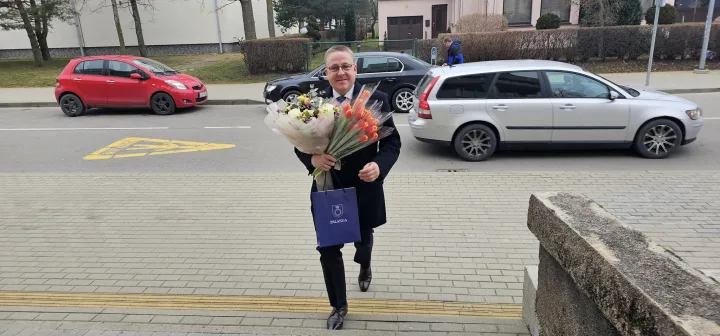 Kovo 8-ąją Savivaldybės meras Šarūnas Vaitkus ir vicemeras Rimantas Mikalkėnas sveikino moteris – nuotrauka 2