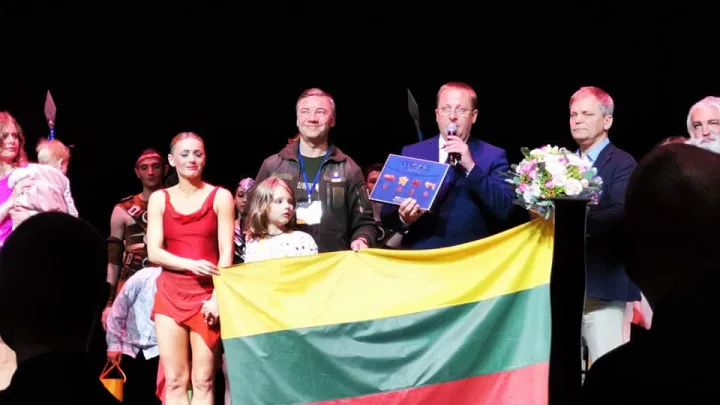 Charkivo nacionalinio akademinio operos ir baleto teatro baleto artistai ir orkestras Palangos Koncertų salėje surengė jaudinantį ir širdį veriantį pasirodymą (FOTO GALERIJA) – nuotrauka 1