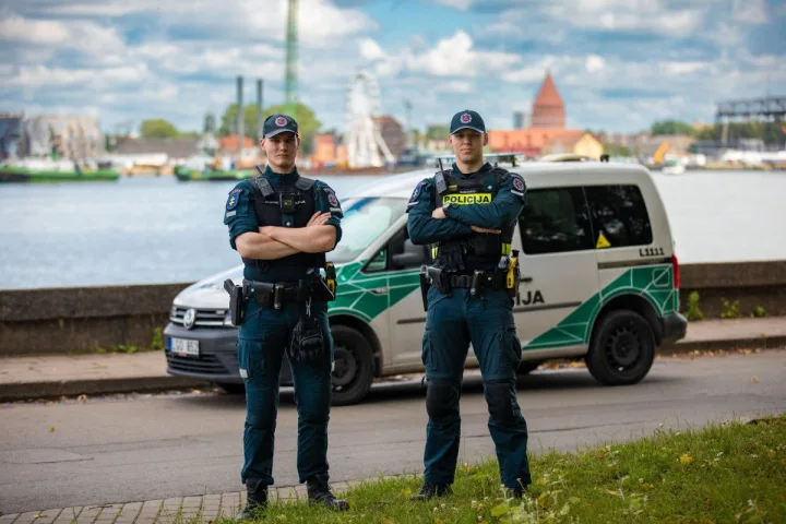 Minint Tarptautinę antikorupcijos dieną policijos pareigūnai ragina saugoti savo reputaciją – prasižengus nebandyti „susitarti“