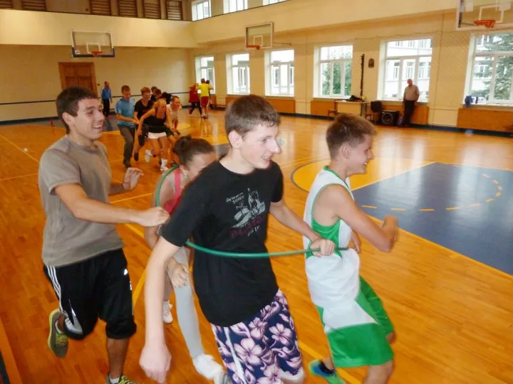 „Palangos pajūris – Palangos vaikams“ ... sporto salėje – nuotrauka 2