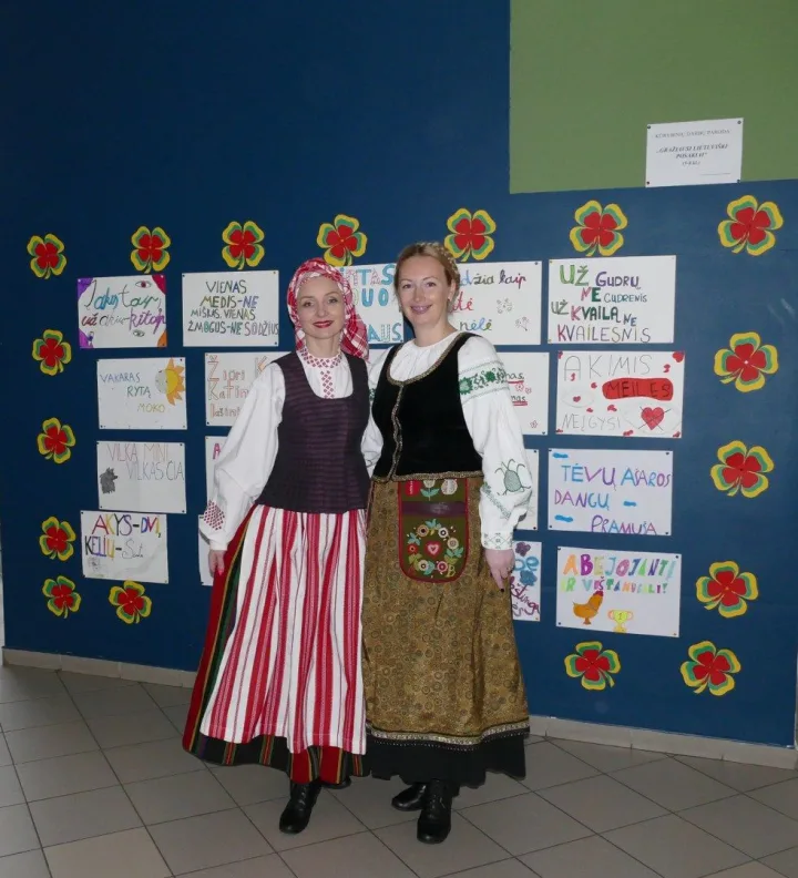 Šventosios pagrindinė mokykla mini Vasario 16-ąją – nuotrauka 3