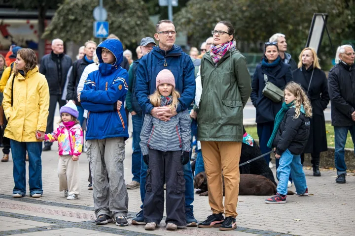 Palangiškiai ir miesto svečiai klausėsi M. K. Čiurlionio simfoninės poemos „Jūra” – mūsų kultūros himno ir įspėjamosios sirenos prieš antikultūrą (FOTO GALERIJA) – nuotrauka 13