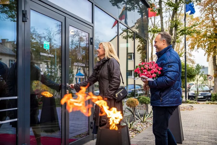 Gimtadienio vakarėlyje Palangoje svečiai pasijuto tarsi Amsterdame (FOTO GALERIJA) – nuotrauka 1