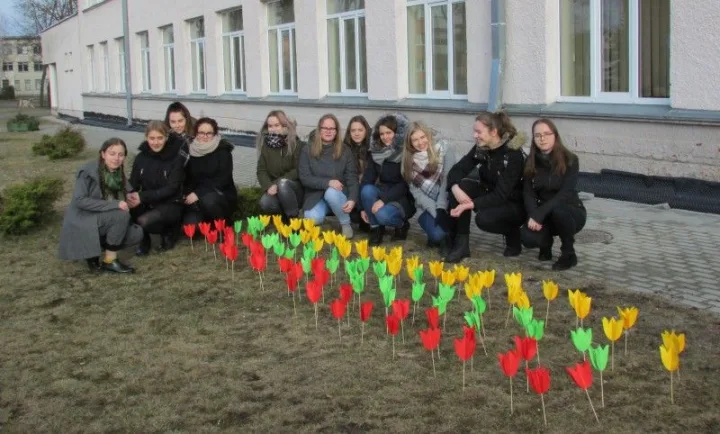 Gimnazijoje pilietinė iniciatyva „Žydėk, Lietuva"