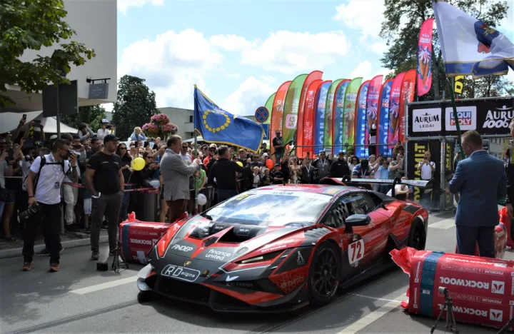 Palangoje vėl riaumos sportinių automobilių varikliai – liepos 15-18 d. vyks Aurum 1006 KM powered by hankook lenktynės
