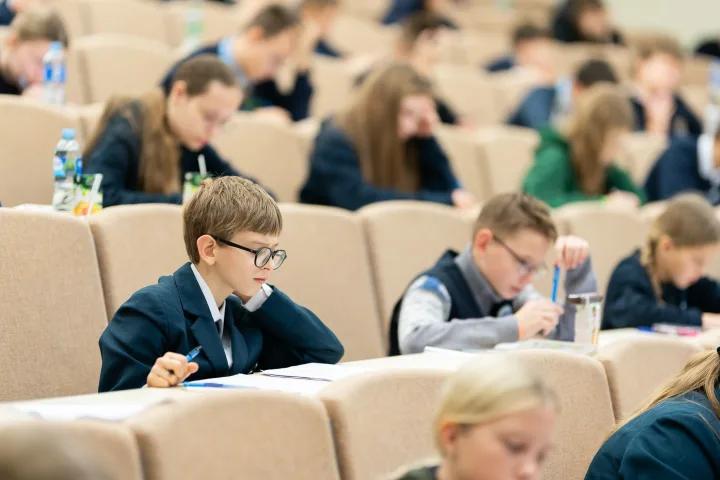 7-oji matematikos olimpiada Klaipėdos universiteto taurei laimėti subūrė rekordinį jaunųjų talentų skaičių - palangiškis septintokas A. Žukauskas iškovojo antrąją vietą – nuotrauka 3