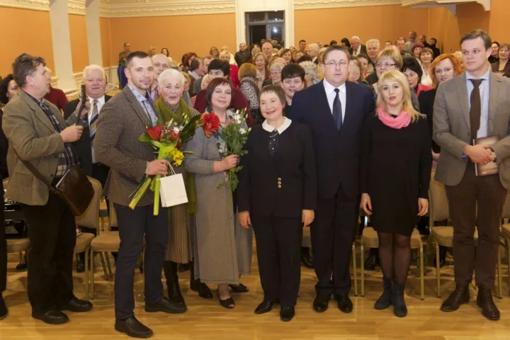 Kurhauze į viršų pakilo 300 knygų „Kurhauzo atgimimas – Palangos sėkmės istorija“ – nuotrauka 41